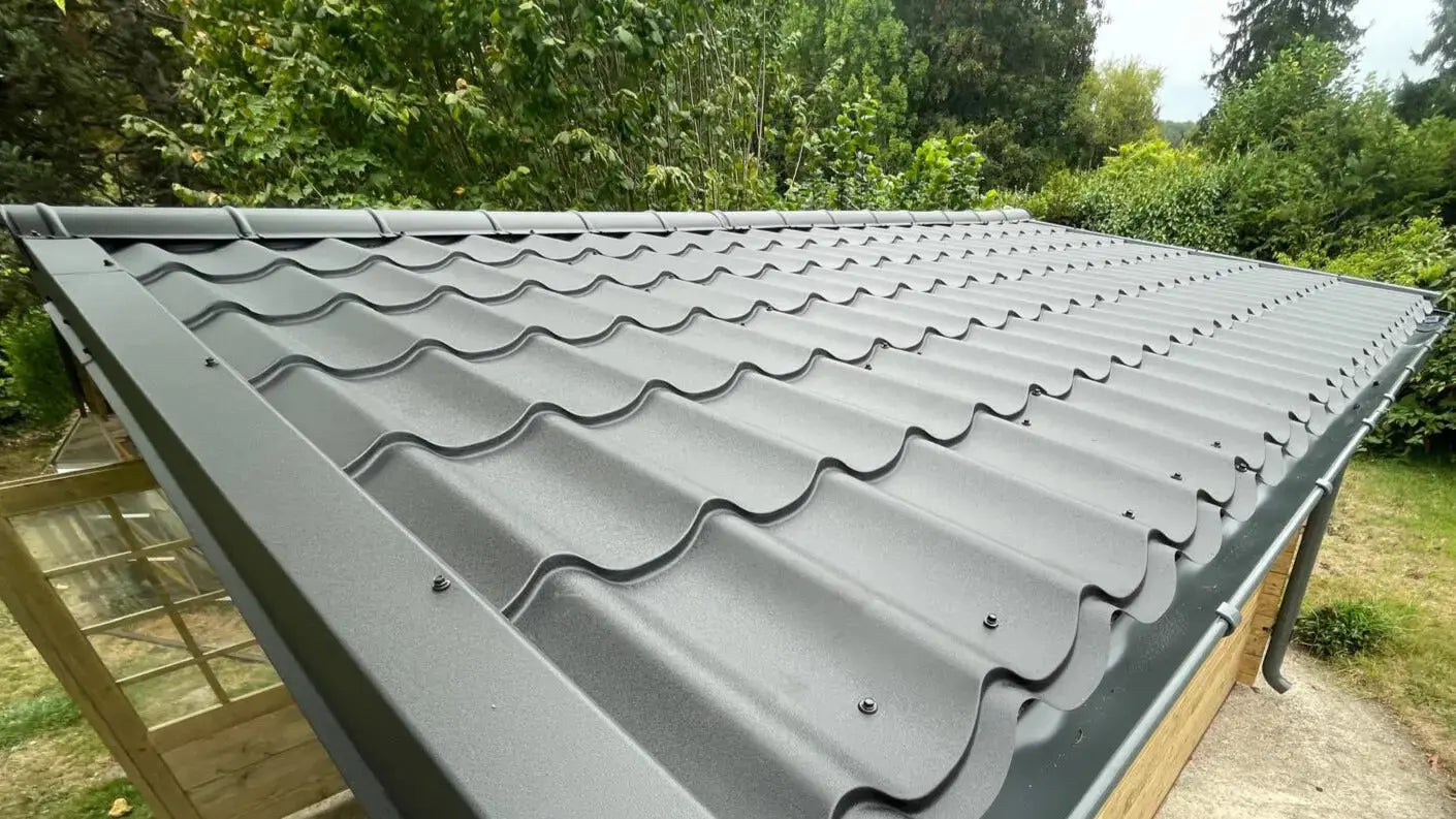 Toles de toiture en acier – Imitation tuile – 2,25 m x 1,16 m Tole-imitation-tuile.fr