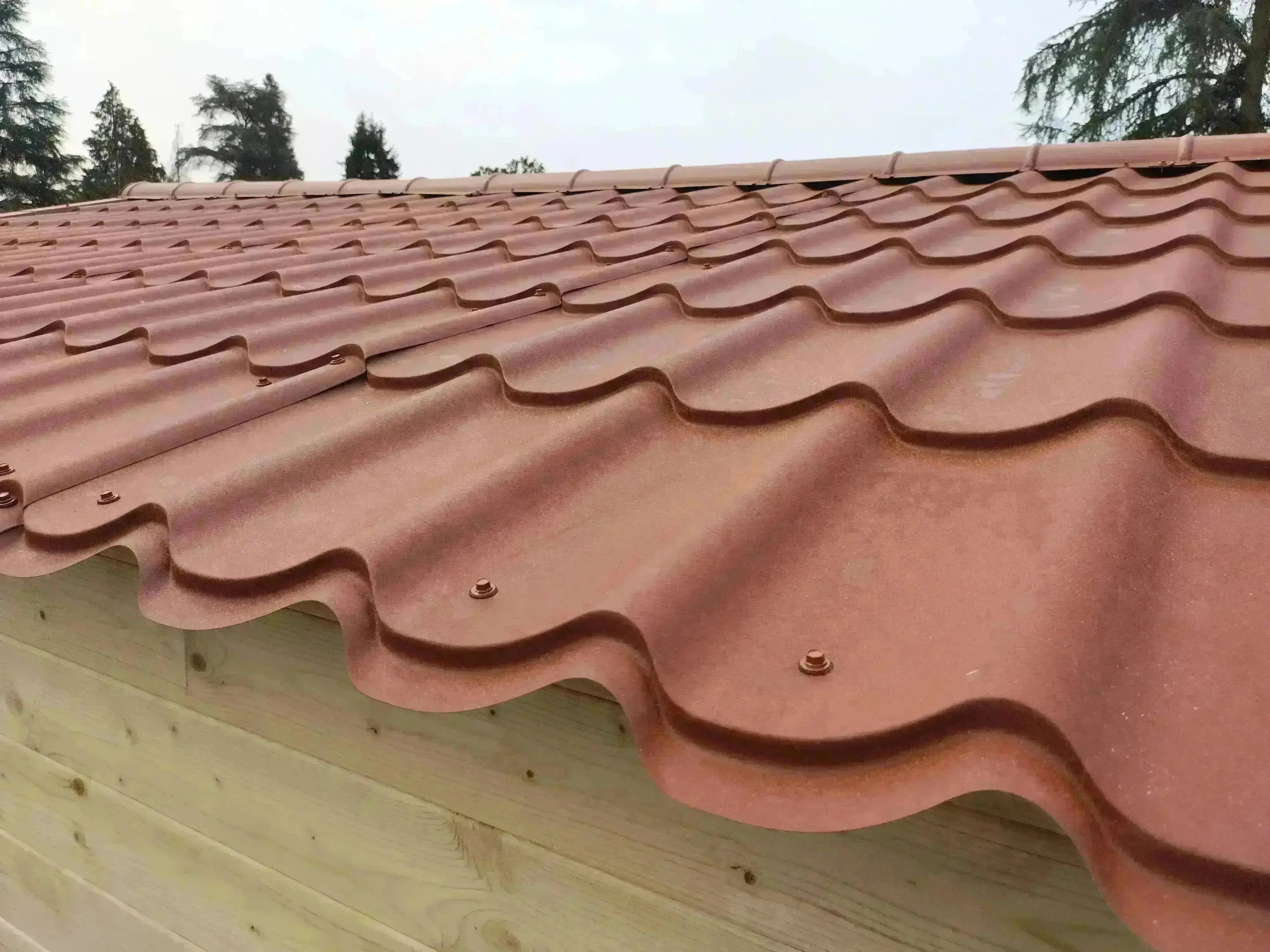 Toles de toiture en acier – Imitation tuile – 1,50 m x 1,16 m Tole-imitation-tuile.fr